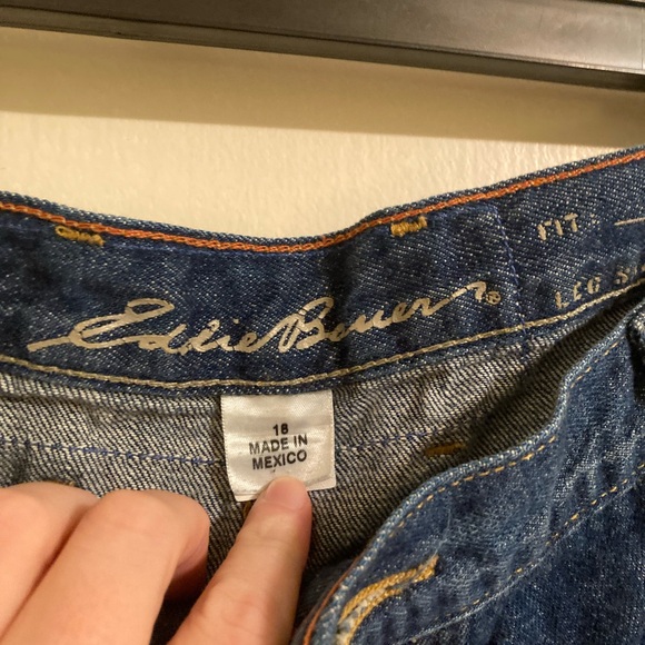 Women’s Eddie Bauer Boyfriend Jeans size 18 - Picture 4 of 7